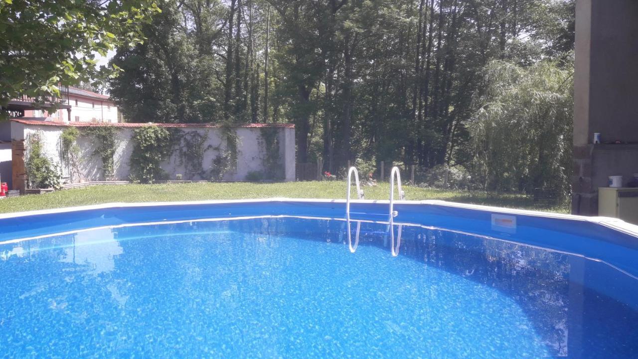 Le relais champêtre Joux Extérieur photo