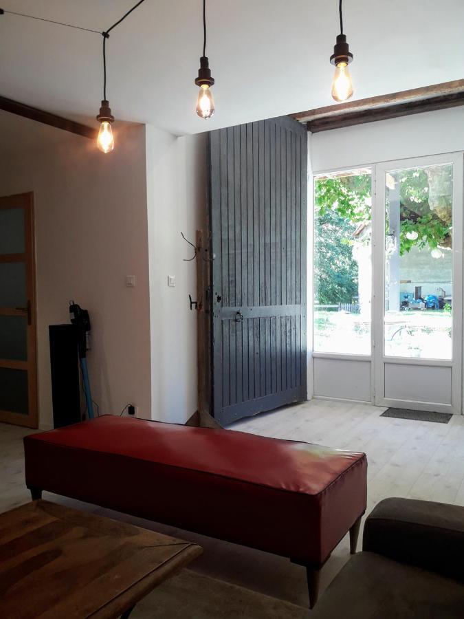 Le relais champêtre Joux Extérieur photo